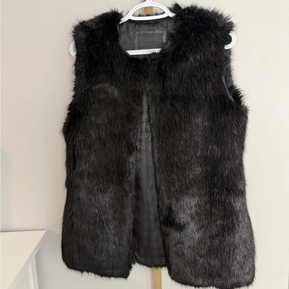 Karl Lagerfeld Vest - Faux Fur.